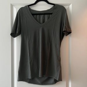 Lululemon V Neck T Shirt
